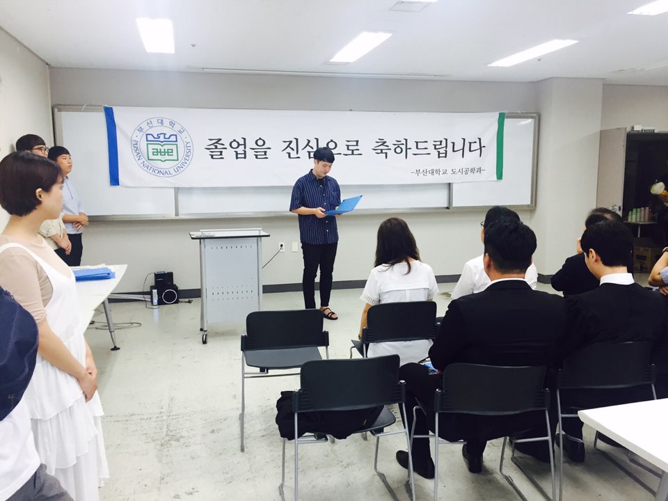 졸업식 2.jpg 첨부 이미지